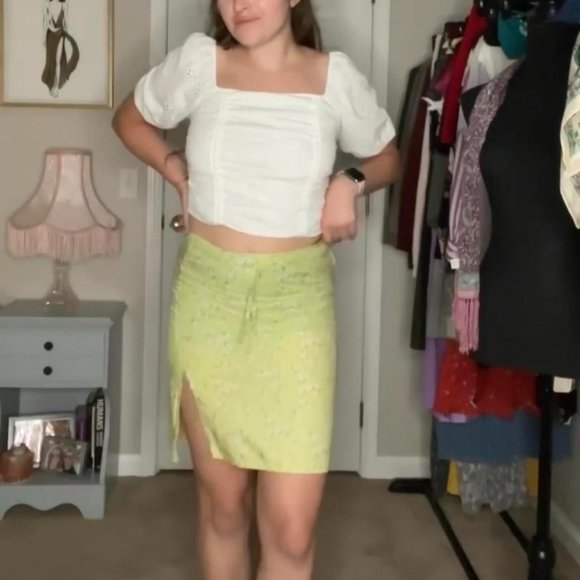 Y2K Light Green Floral Printed Mini Skirt, by Espirit, Size XS/S - Picture 10 of 10